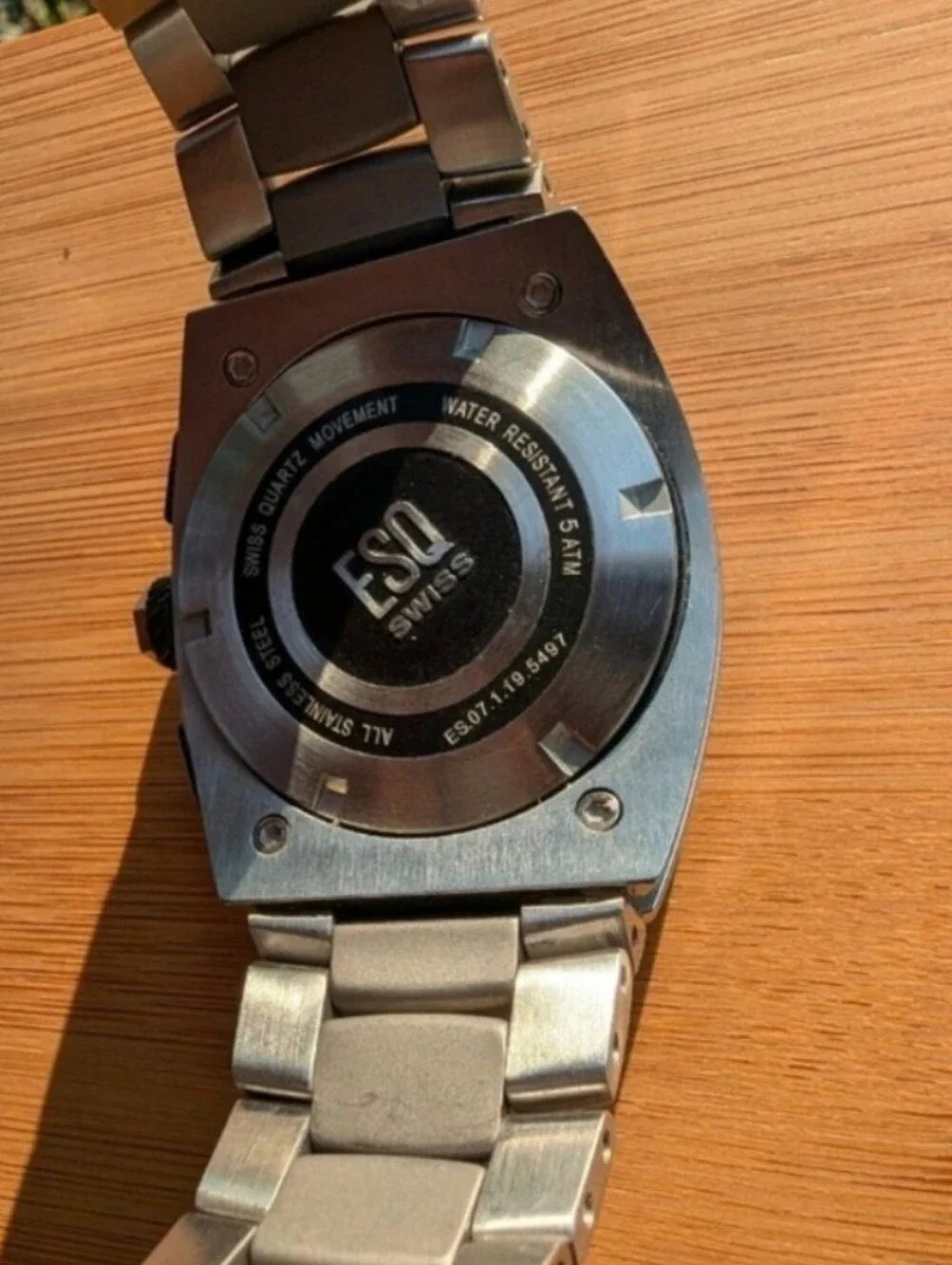 Esq 100% authentic